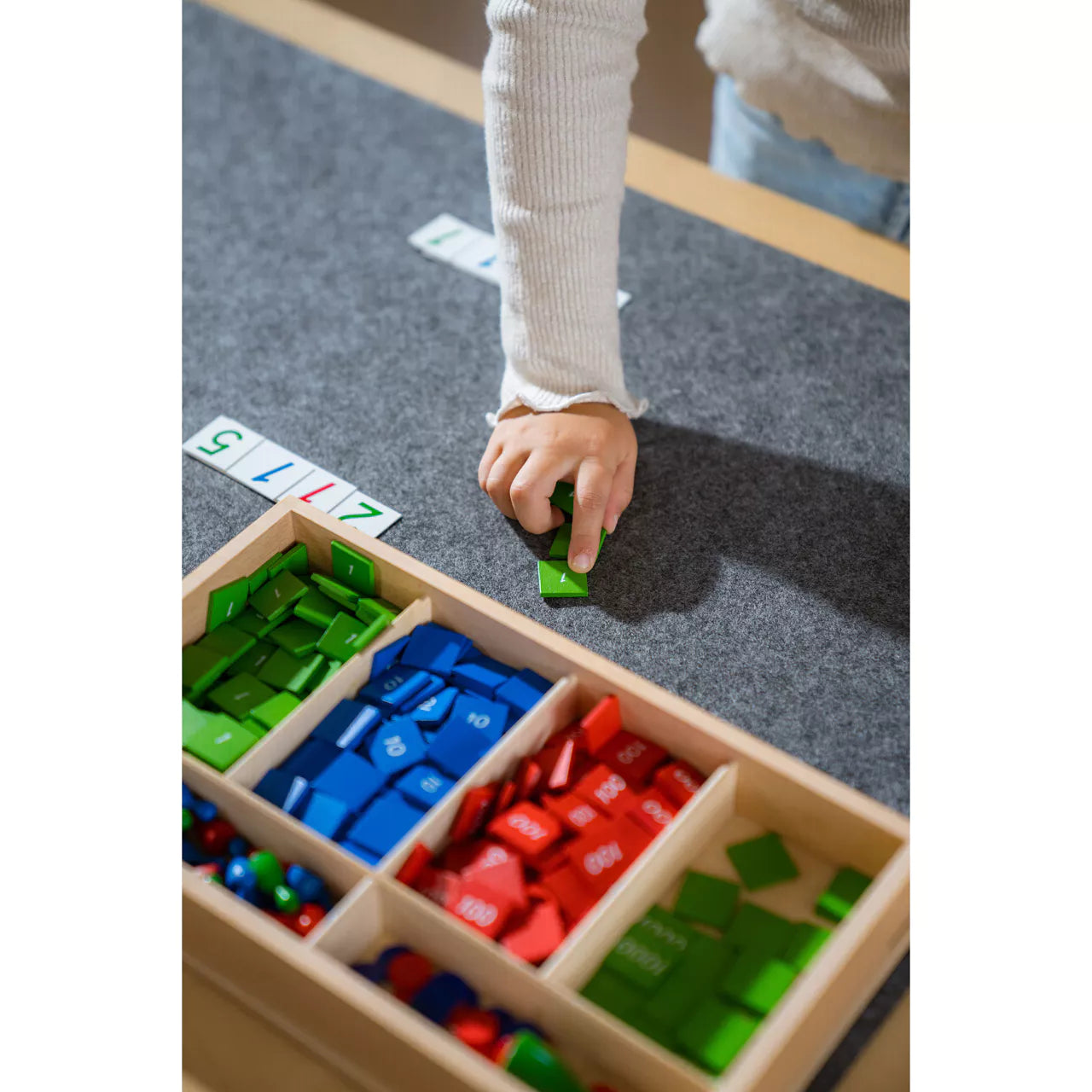 GIOCO DEI FRANCOBOLLI CON SCATOLA