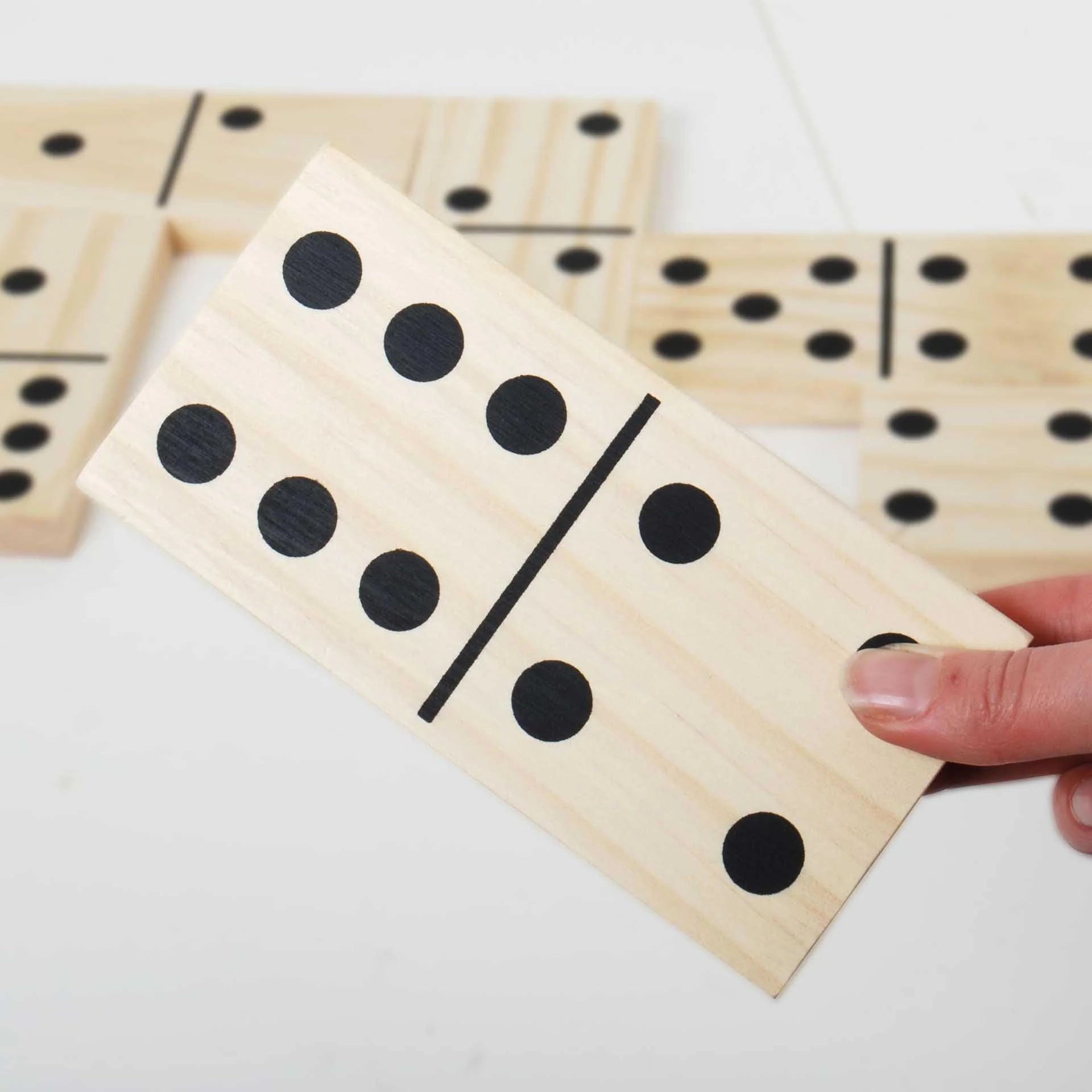 DOMINO GIGANTE