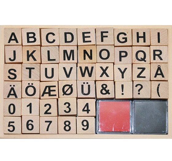 TIMBRINI IN LEGNO CM. 2X2 - SET PZ. 46 - LETTERE E