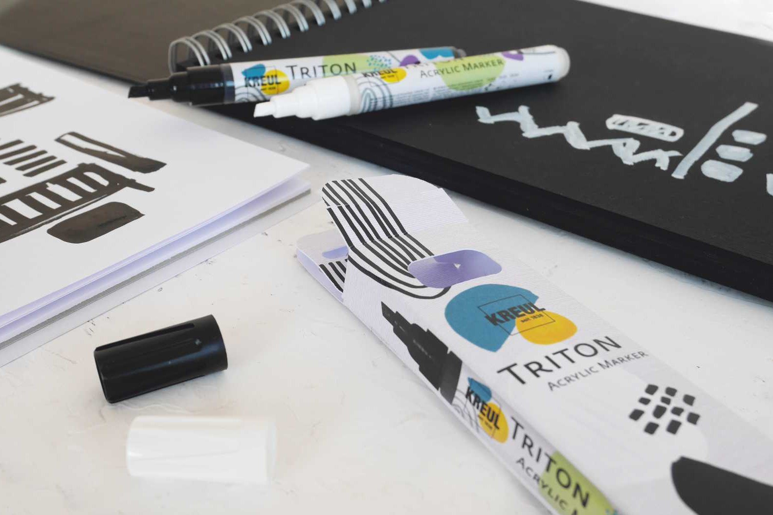 KREUL - TRITON ACRYLIC MARKER EDGE - BIANCO E NERO SET DI 2 Immagine secondaria del prodotto
