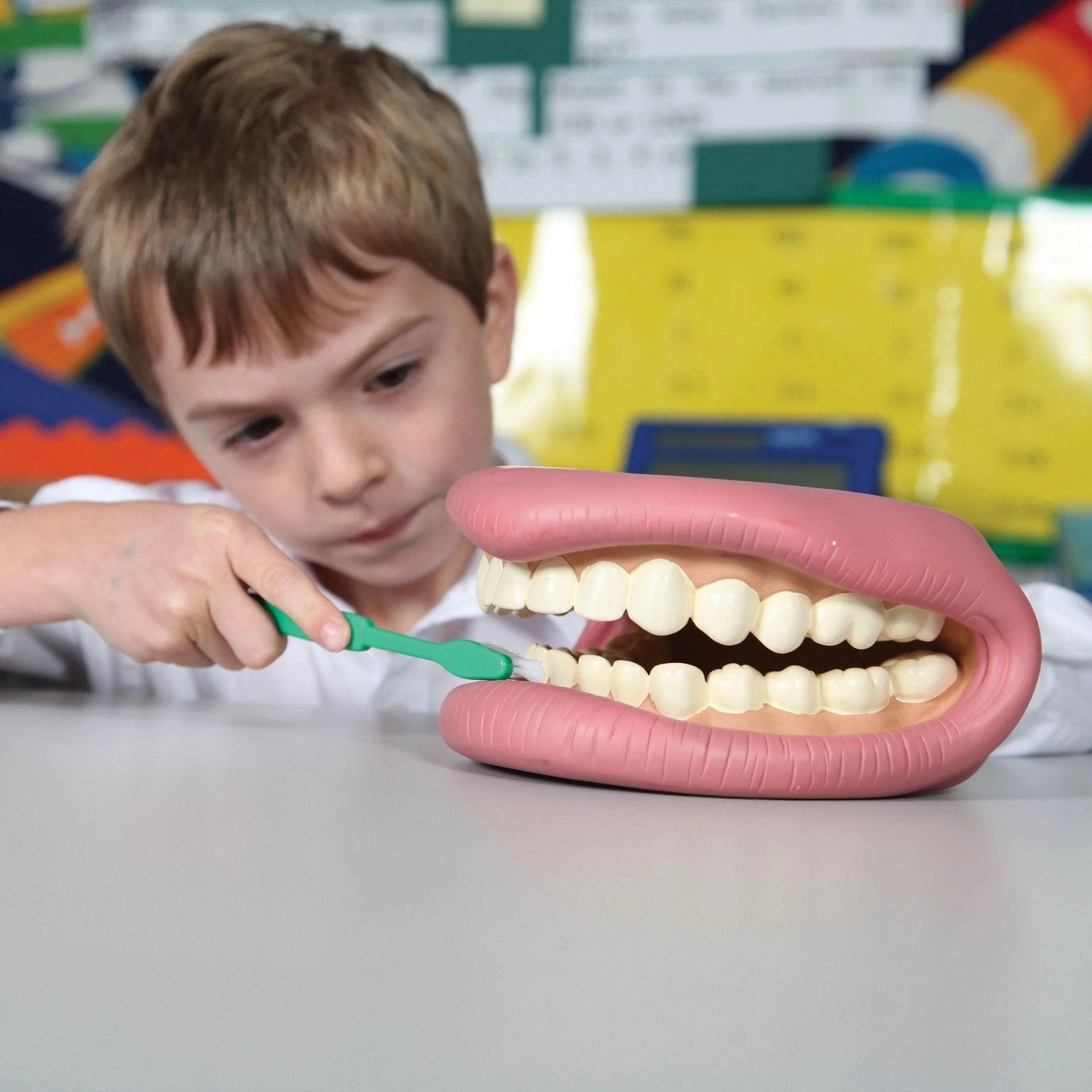 DENTI E SPAZZOLINO