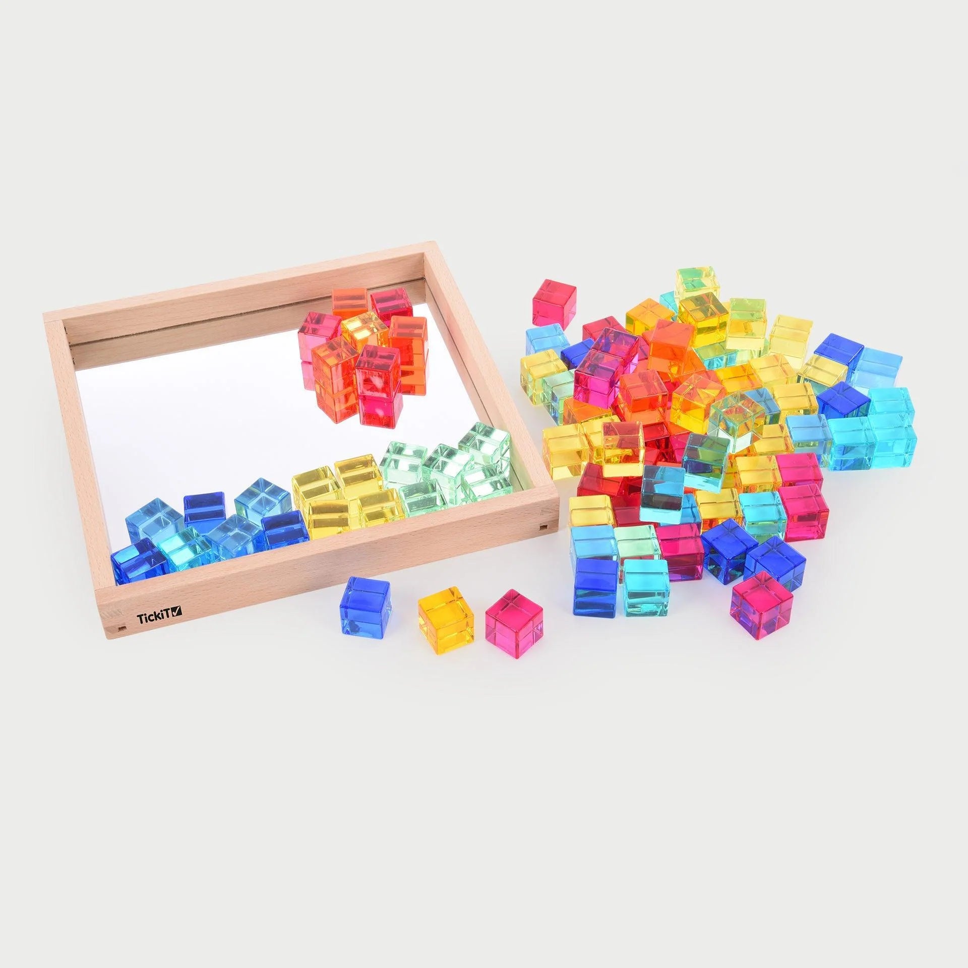 CUBI TRASPARENTI CON CON SPECCHIO