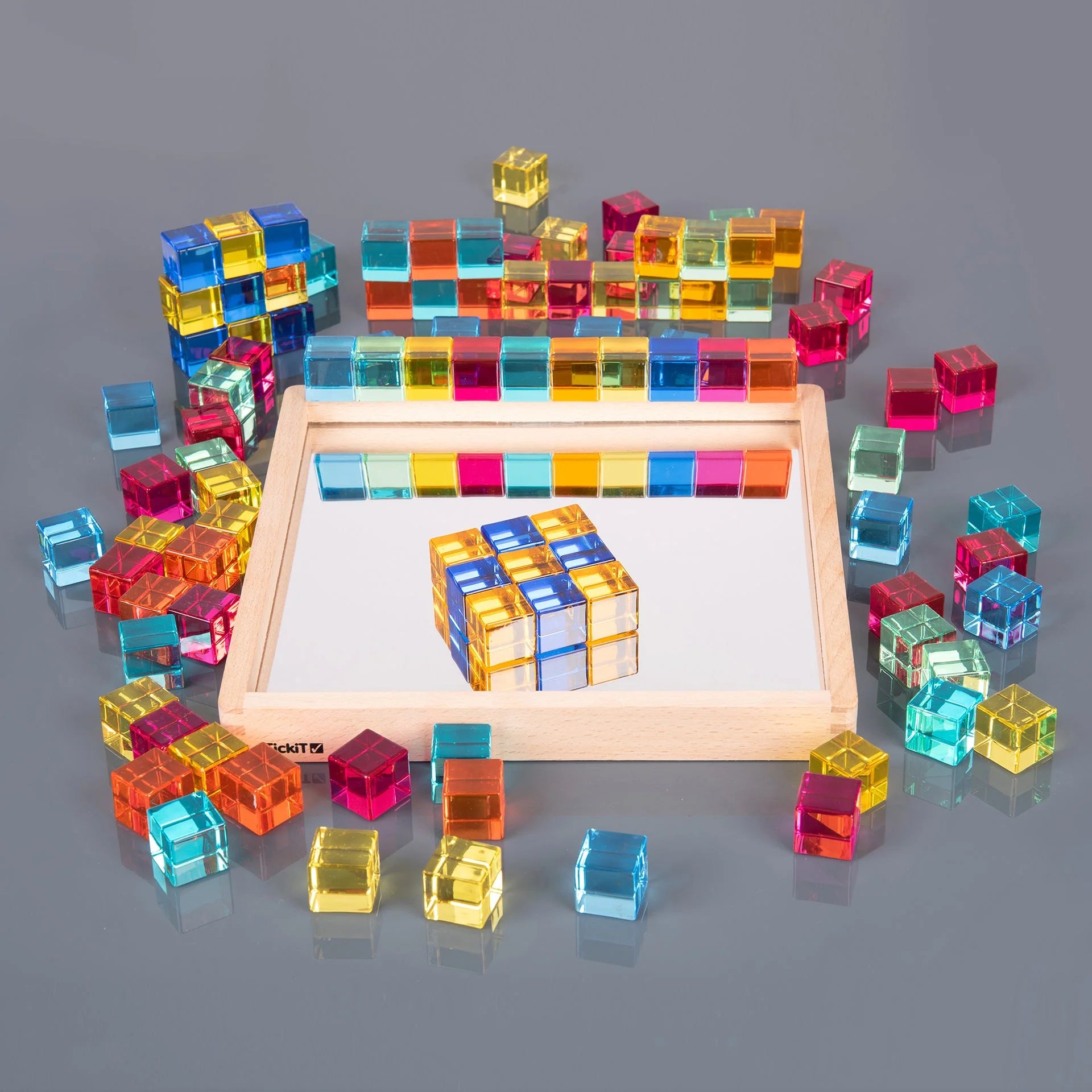 CUBI TRASPARENTI CON CON SPECCHIO
