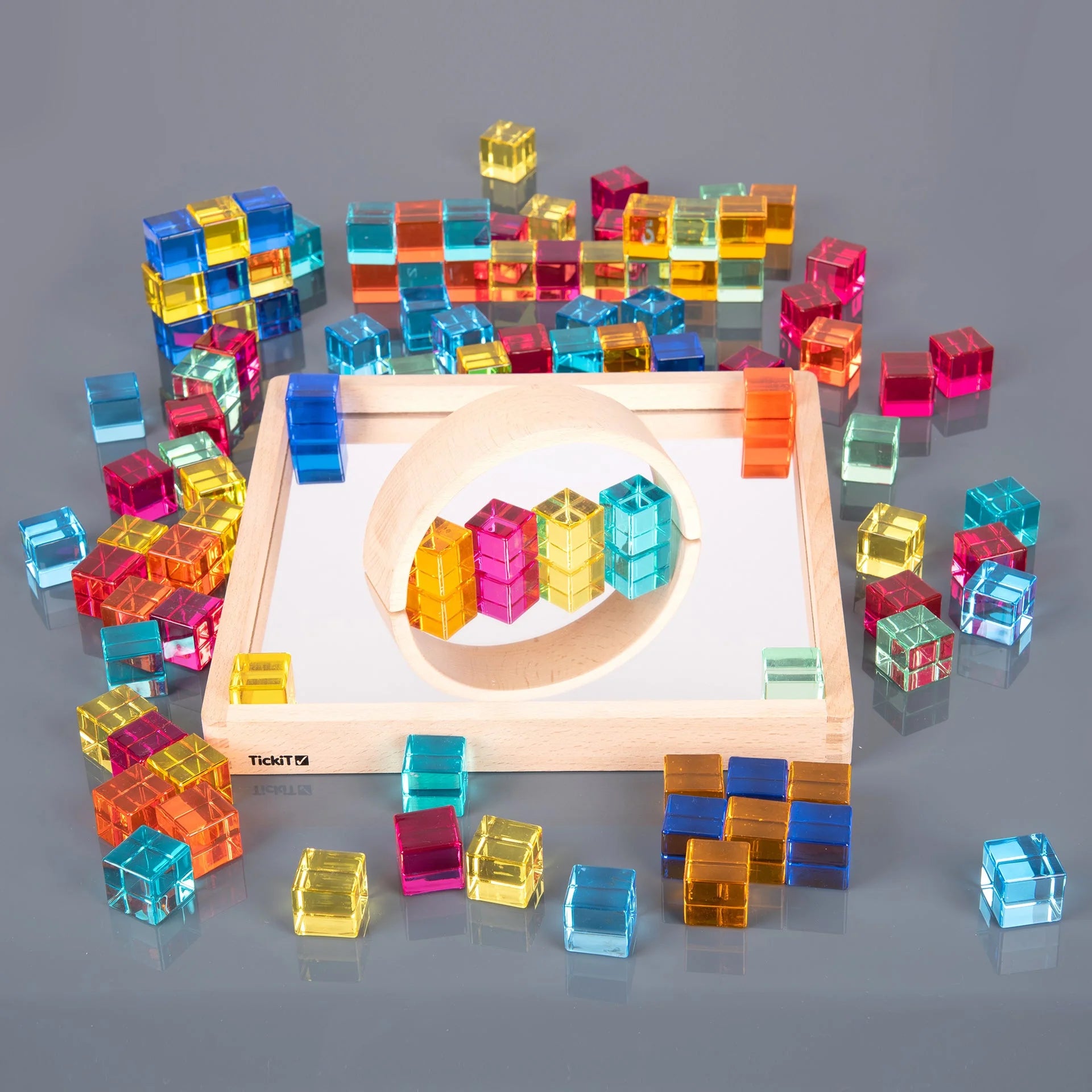 CUBI TRASPARENTI CON CON SPECCHIO