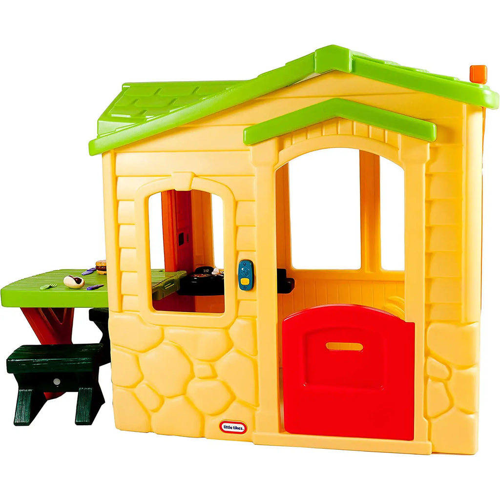 CASA CON PATIO