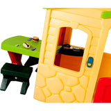 CASA CON PATIO