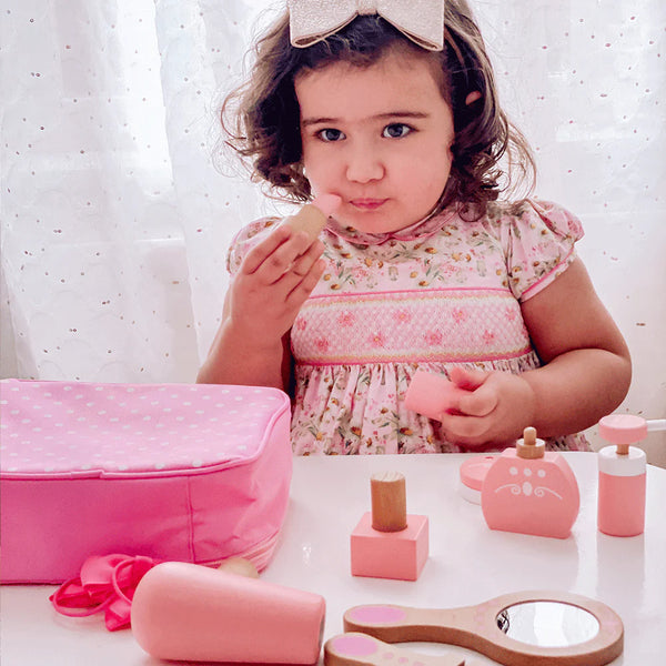 Beauty Case Con Accessori In Legno