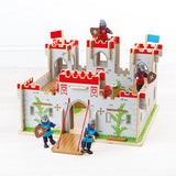 CASTELLO GIGANTE DI RE ARTÙ IN LEGNO