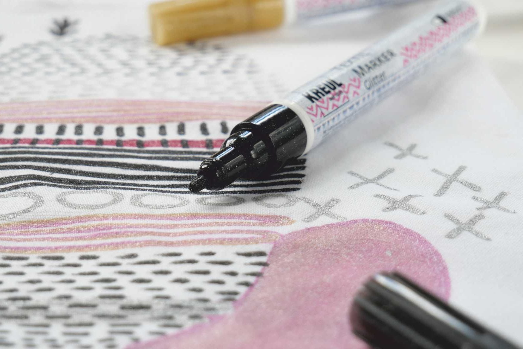 KREUL - MARKER PER TESSUTI - SET 5       GLITTER